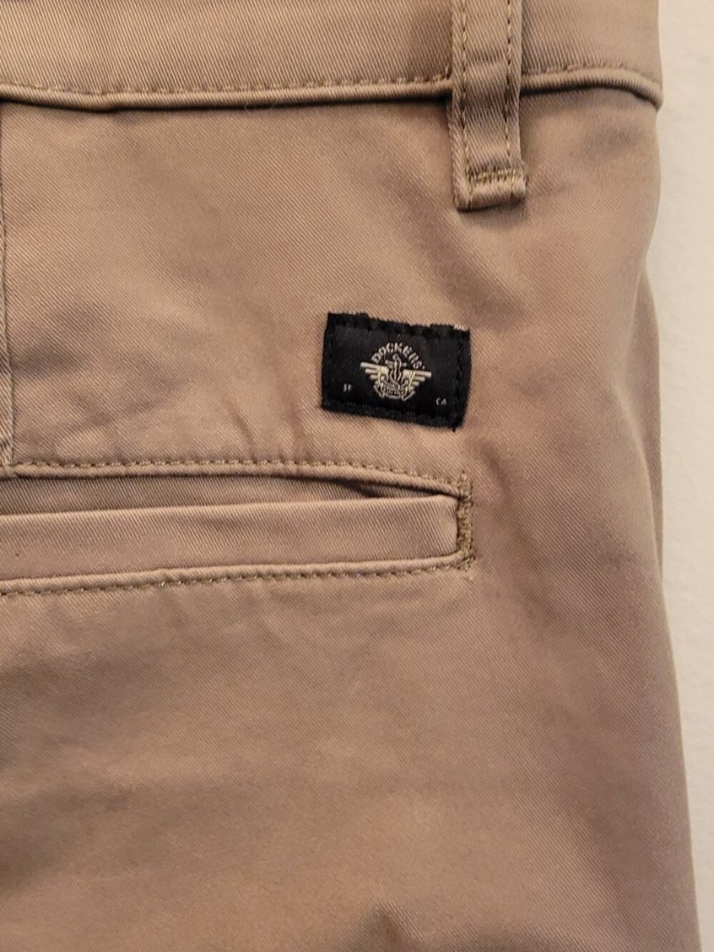 Dockers Khaki Chinos - 36x30 - Picture 3 of 5